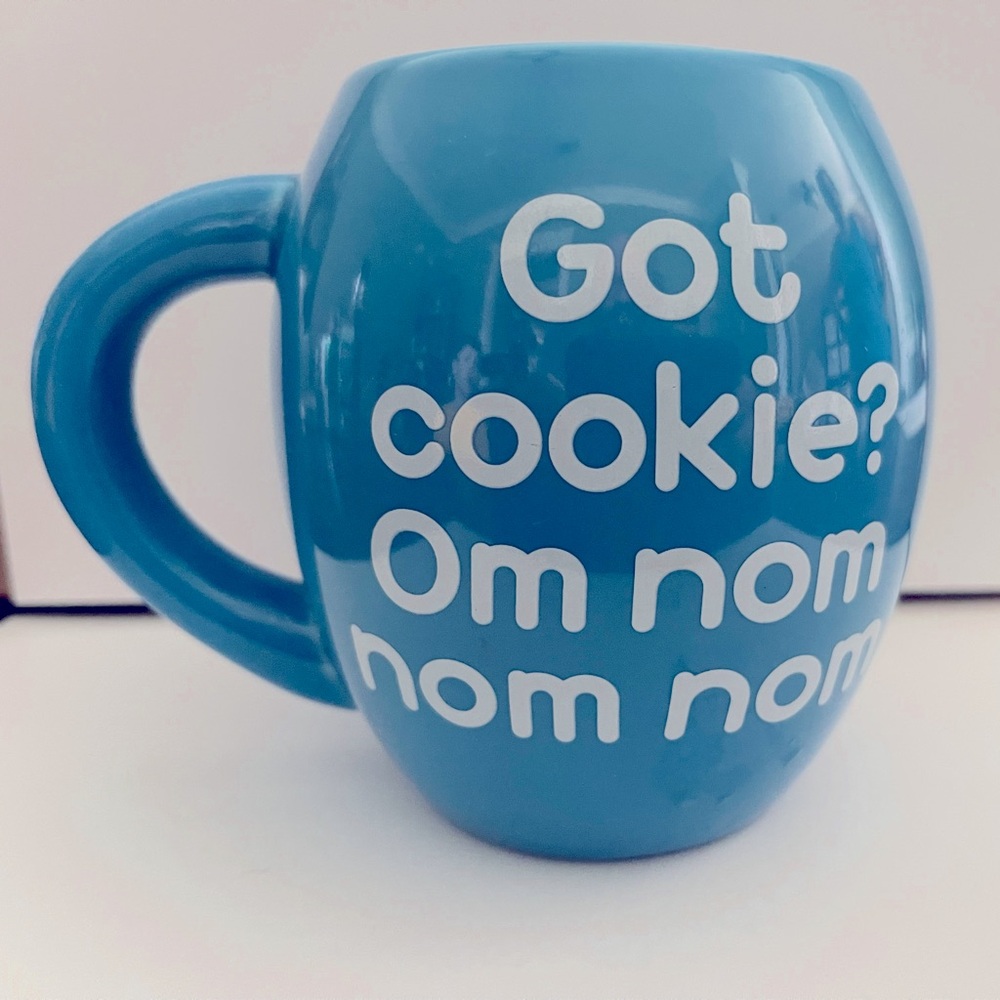 Used- Great condition- 2010 Coolie Monster Mug